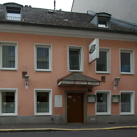 Otel Goldenes Dachl 2*